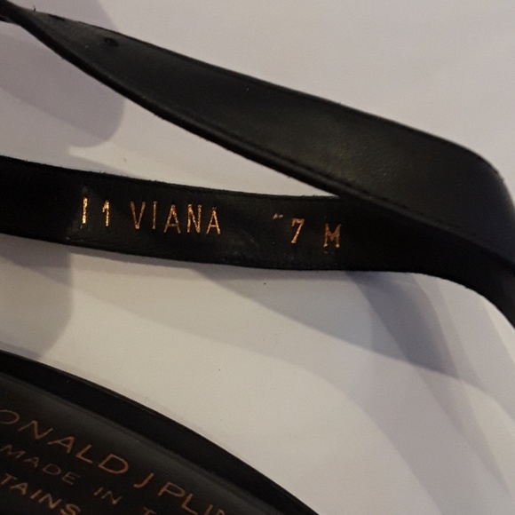 Donald JPliner  black leather sandals, size 7 - Picture 6 of 7